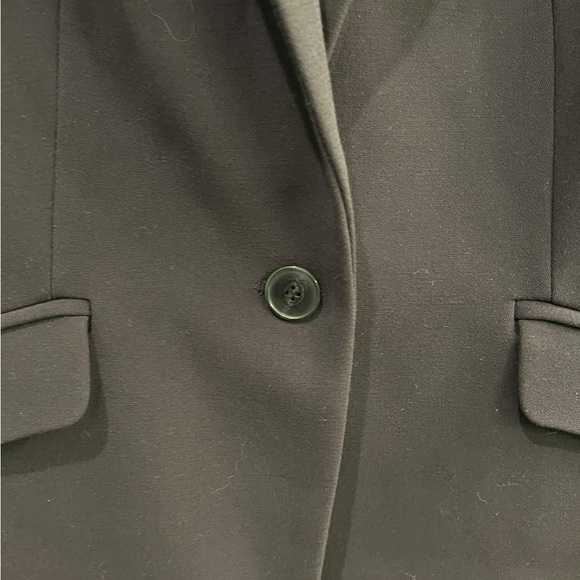 LTD Women’s Size 8 Single Button Navy Blue Blazer, Office - Picture 6 of 11